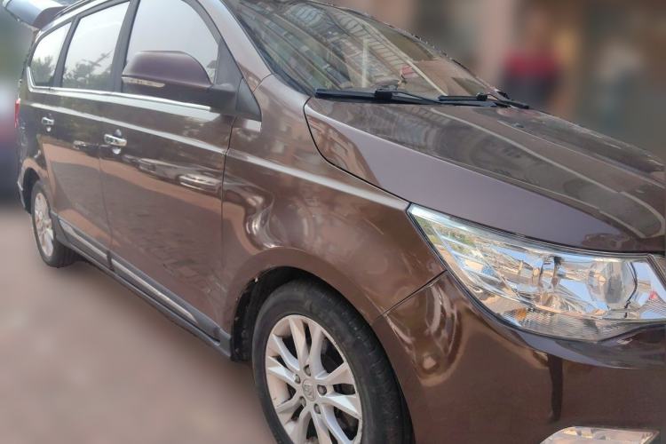 Used Baojun 730 2016 1.5L Manual Luxury Edition 7 Seats Front Right 45 Deg