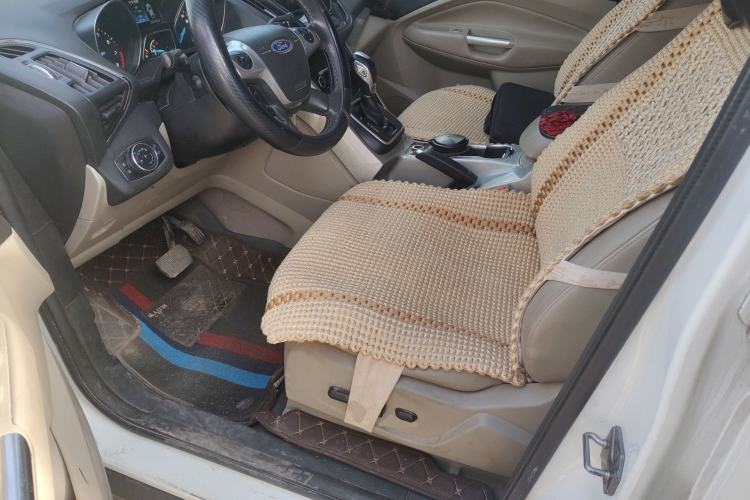 Used Ford Kuga 2013 2.0L GTDi Four-Wheel-Drive Elite Model Left Front Seat