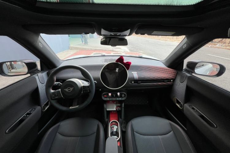 Used MINI Electric MINI COOPER 2024 452km COOPER SE Racing Driver