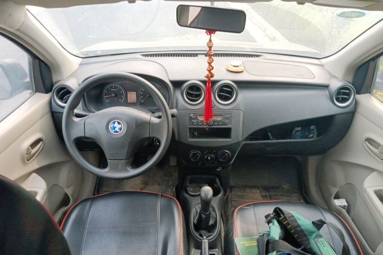 Used Venucia R30 2014 1.2L Manual Enjoyment Edition
