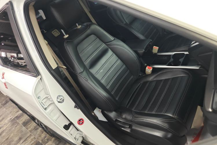 Used Honda CR-V 2021 240TURBO CVT 2WD Comfort Version Right Front Seat