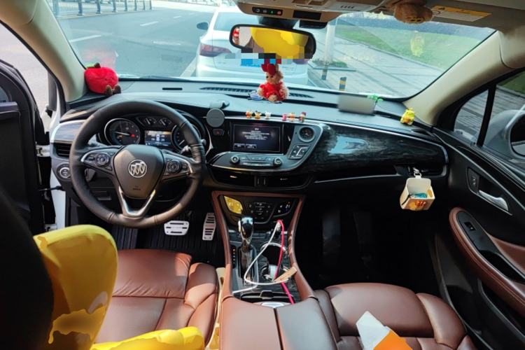 Used Buick Envision 2014 28T Four-Wheel Drive Luxury Model Center Console