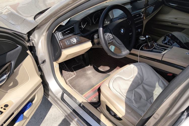 Used BMW 7 Series 2011 730Li Elegant Model
