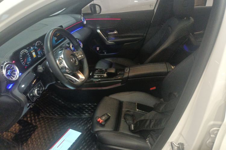 Used Mercedes-Benz A-Class 2022 Restyled A 200 L Sport Sedan Fashion Version
