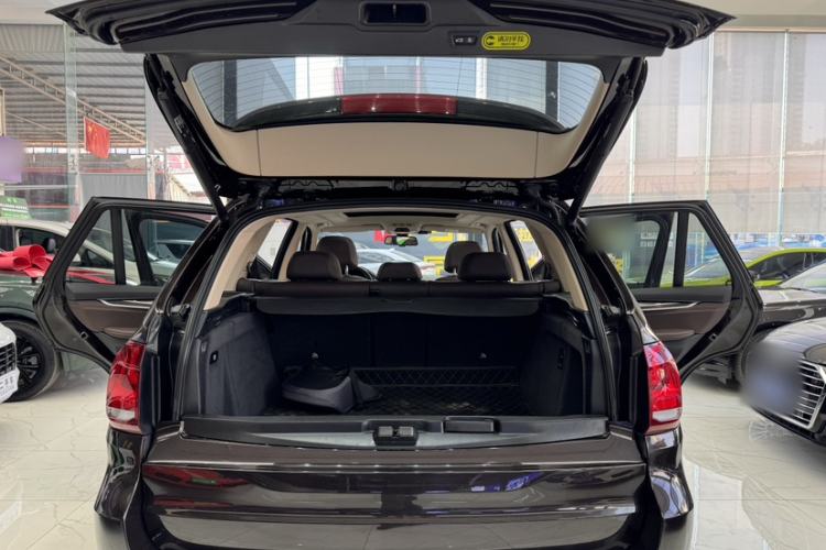 Used BMW X5 2018 xDrive28i
