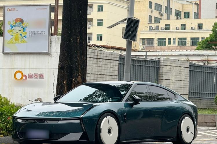 Used XPeng P7 2025 Model—750 All-Wheel-Drive High-Performance Ultra