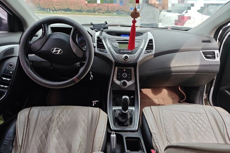 Used Hyundai Elantra (5th Generation / Langdong) 2015 1.6L Manual Fashion Edition
