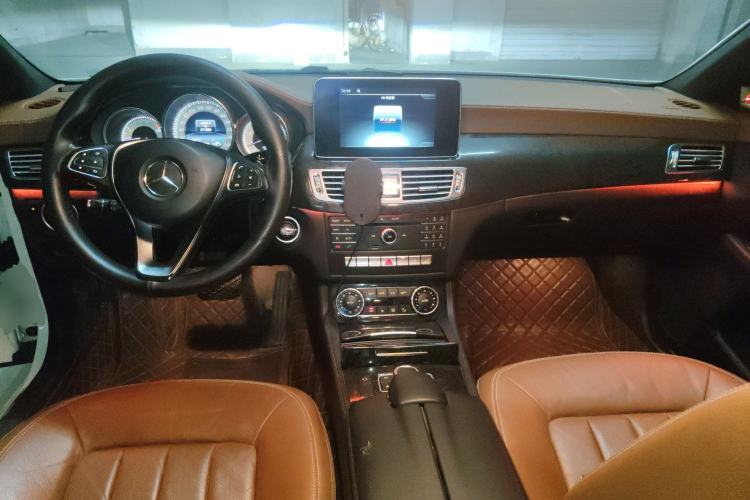 Used Mercedes-Benz CLS 2015 CLS 320 Center Console