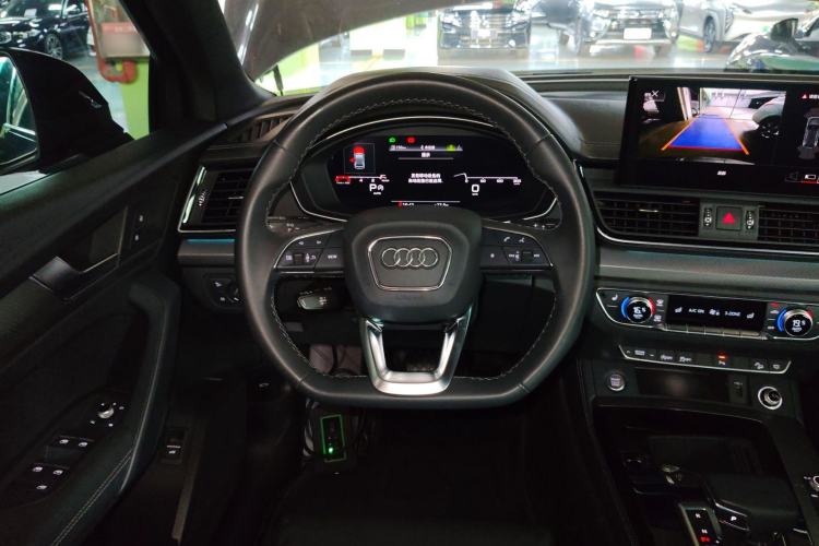 Used Audi Q5L 2023 40T Luxury Dynamic Model Steering Wheel
