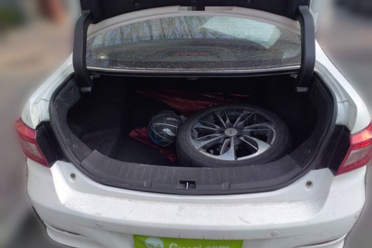 Used BYD Qin New Energy 2016 Qin EV300 Prestige Model Trunk