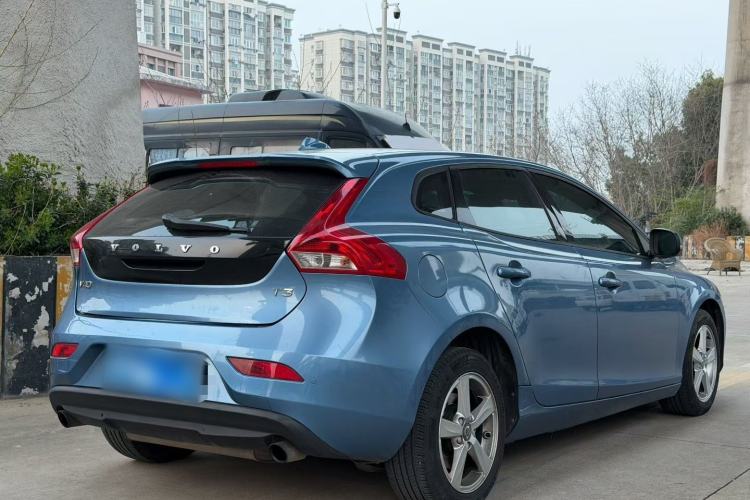 Used Volvo V40 2016 T3 Zhiyi Edition

