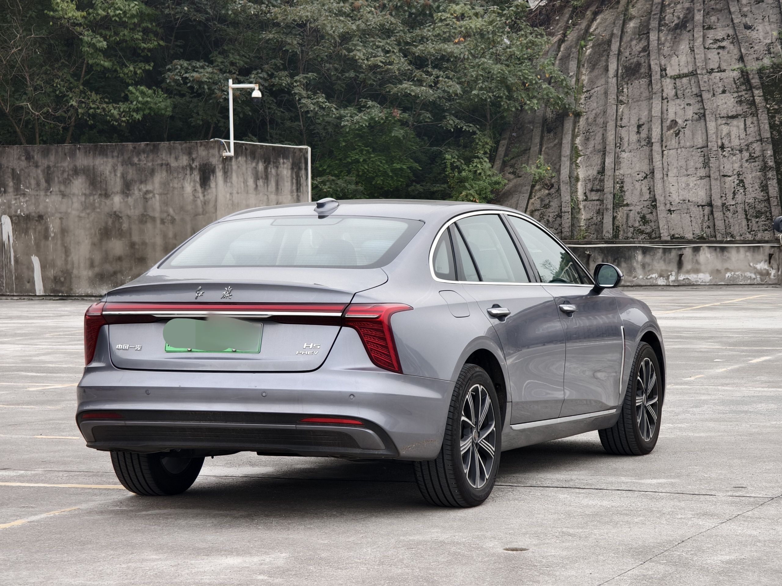 Hongqi H5 PHEV 2025 170 Super Hybrid Version — снимка 12