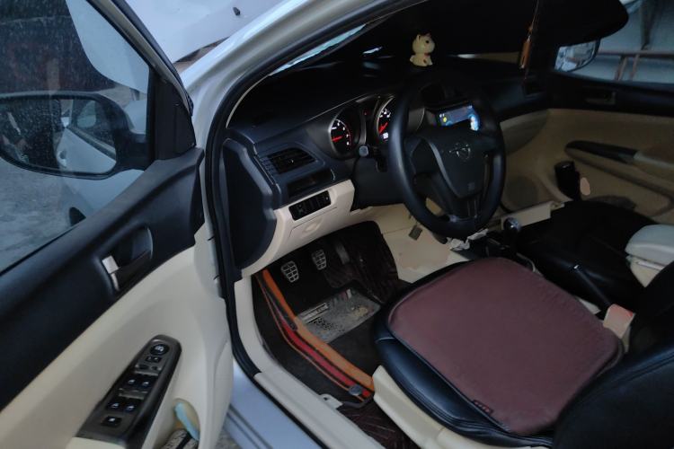 Used Haima M3 2015 1.5L Manual Standard Edition
