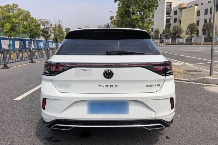 Used Volkswagen T-ROC 2023 300TSI DSG Two-Wheel-Drive Chen Guang Edition

