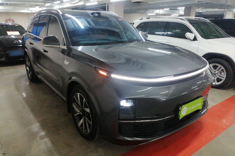 Used Li Auto L8 2023 Pro Model
