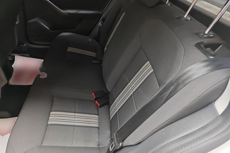 Used Volkswagen Gran Lavida 2015 1.6L Automatic Fashion Edition Left Rear Seat