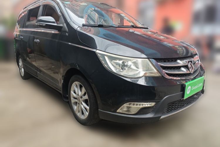 Used Baojun 730 2014 1.5L manual Comfort version 7 seats
