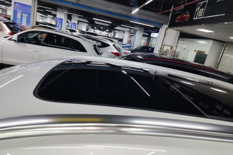 Used Volvo XC60 2025 B5 4x4 Smart Luxury Edition Roof