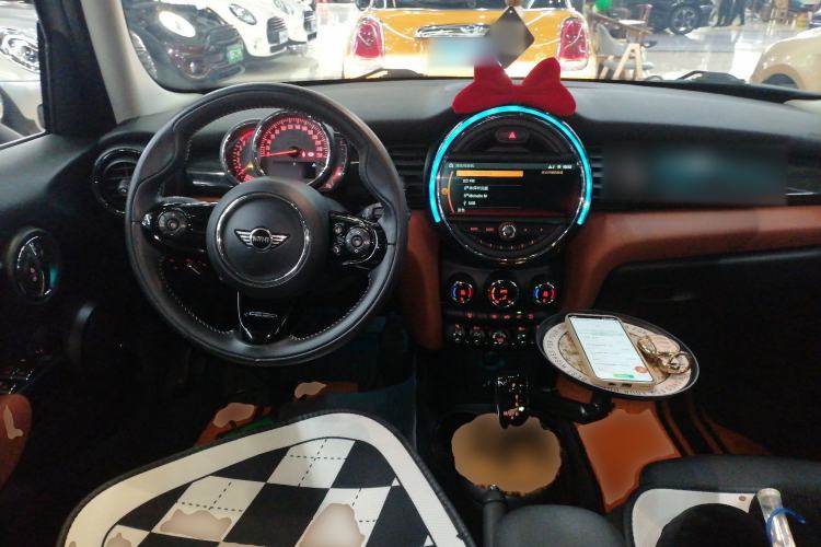 Used MINI MINI 2018 1.5T COOPER Artist Five-Door Edition
