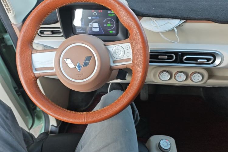 Used Wuling Hongguang MINIEV 2024 3rd Generation 215km Youth Edition Center Console