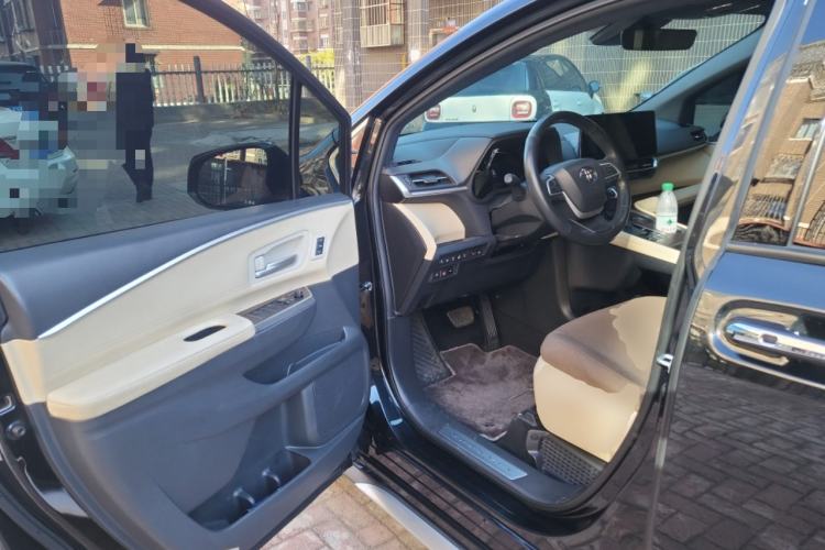 Used Toyota Granvia 2023 2.5L Hybrid Prestige PLUS Edition Driver Seat