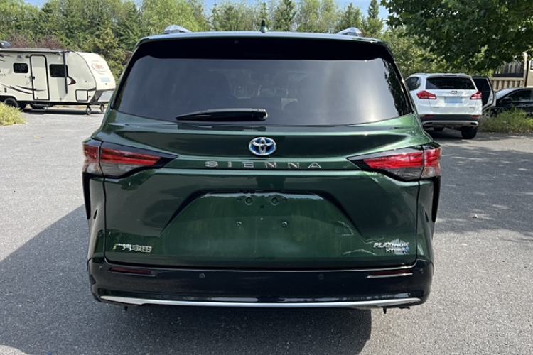 Used Toyota Sienna 2021 2.5L Hybrid Platinum Edition