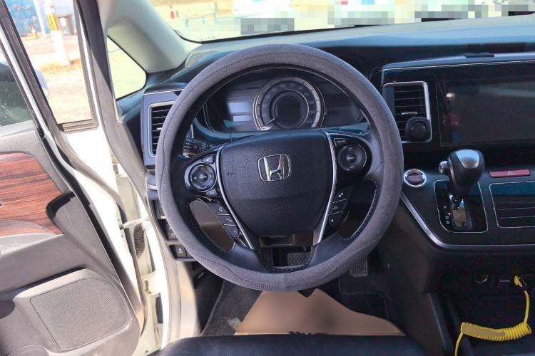 Used Honda Elysion 2016 2.4L Luxury Edition
