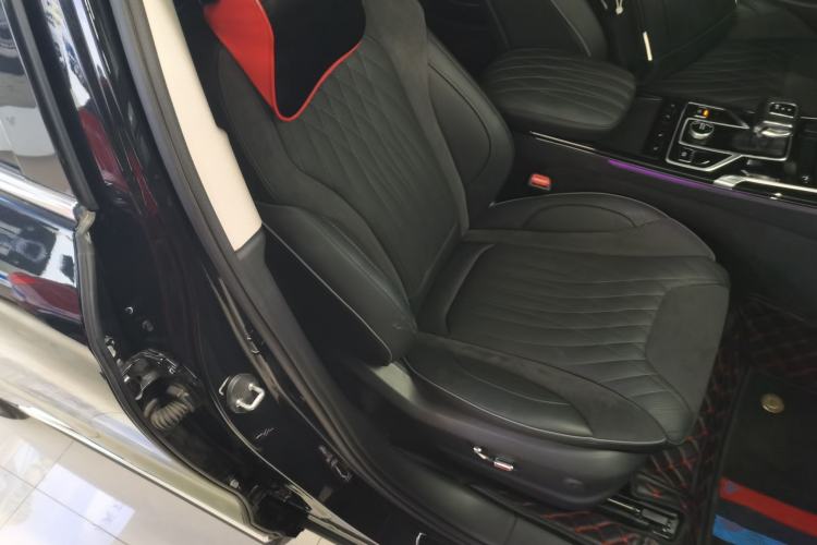 Used Hongqi HS5 2022 Facelifted Version 2.0T Smart Connect Flagship All-Wheel-Drive Edition
