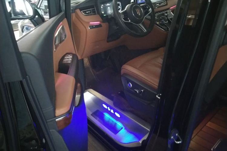 Used Hongqi HQ9 2023 2.0T Smart Connect Flagship Edition
