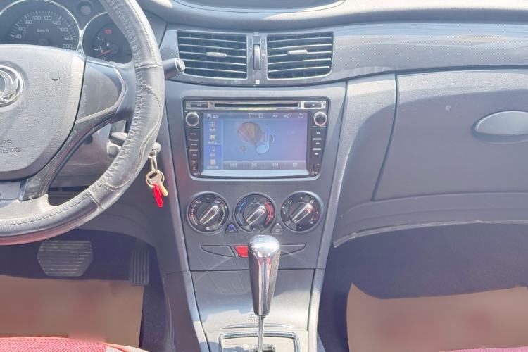 Used Dongfeng Aeolus H30 2014 CROSS 1.5L Automatic Luxury Model
