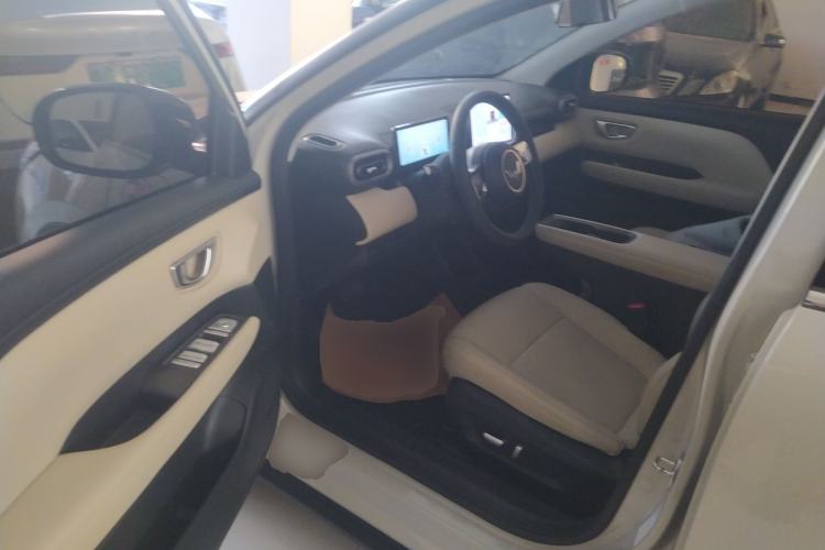 Used Wuling Bingo PLUS 2024 330 km Range Five-Seater Version