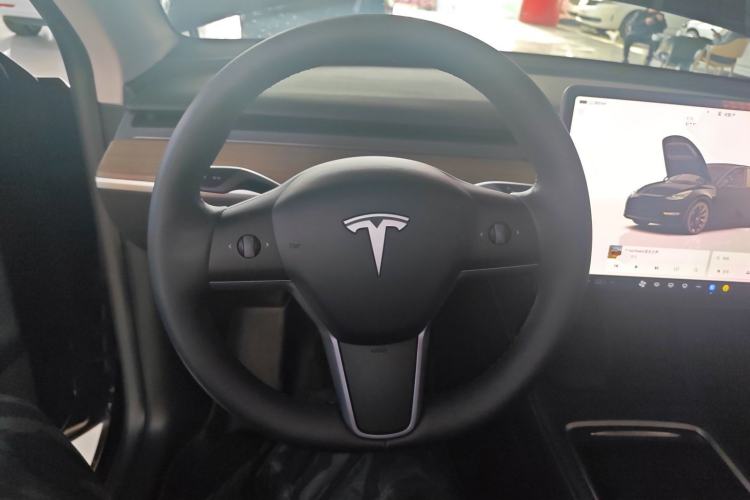 Used Tesla Model Y 2022 Revised Version Rear-Wheel Drive Steering Wheel