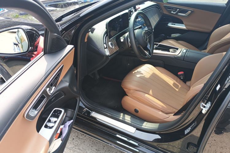 Used Mercedes-Benz E-Class 2025 E 300 L Stylish Model