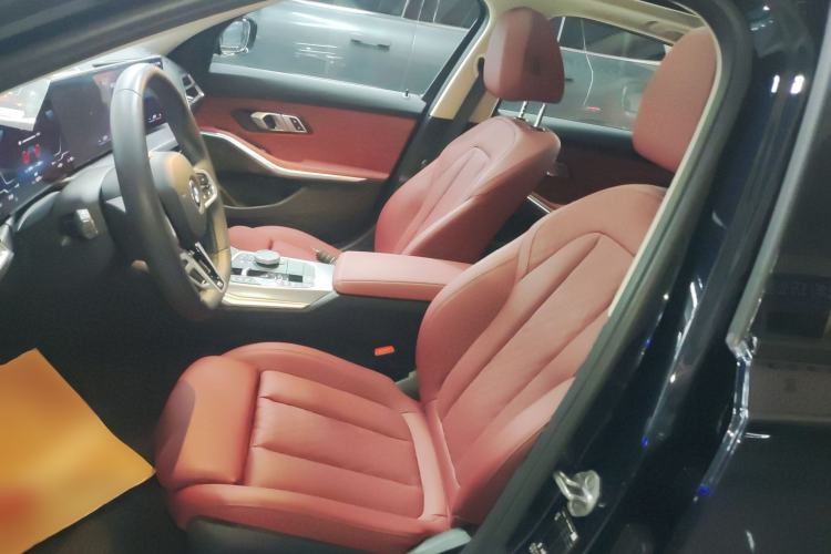 Used BMW i3 2025 eDrive 40 L Midnight Edition
