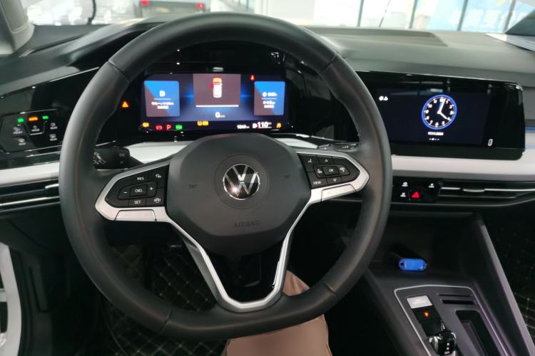 Used Volkswagen Golf 2023 200TSI DSG Pro
