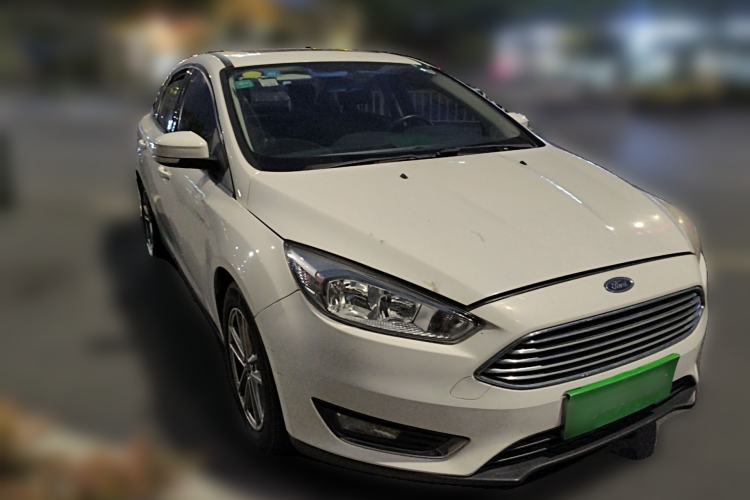 Used Ford Focus 2015 Sedan 1.6L Automatic Trend Model Front Right 45 Deg