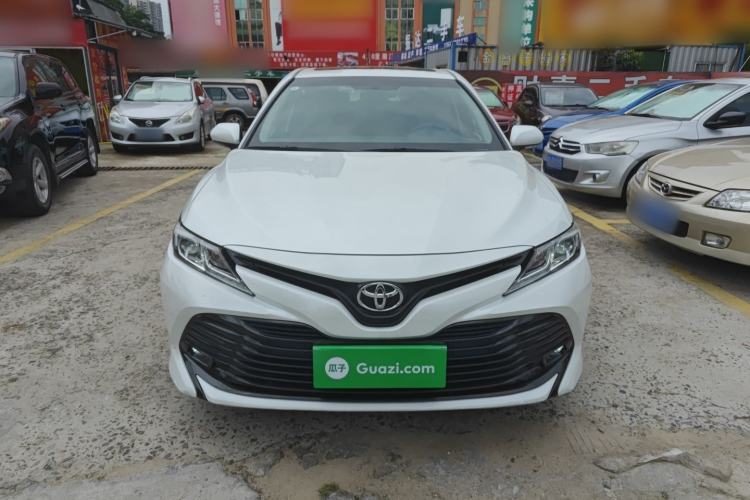 Used Toyota Camry 2018 2.0E Leading Edition Front