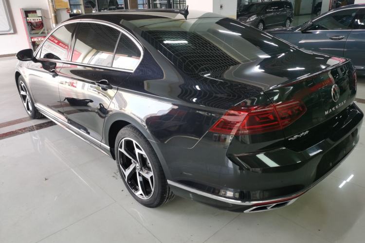 Used Volkswagen Magotan 2023 2 Million Units Limited Edition 330TSI DSG Leading Version Rear Left 45 Deg