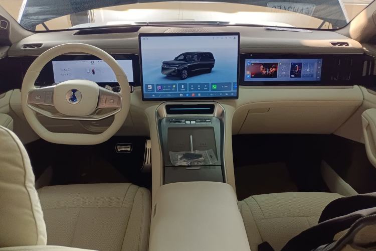 Used Denza N8L 2025 Model Flagship Model