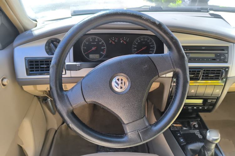 Used Volkswagen Santana Vista 2008 1.8L Manual Comfort Edition Steering Wheel