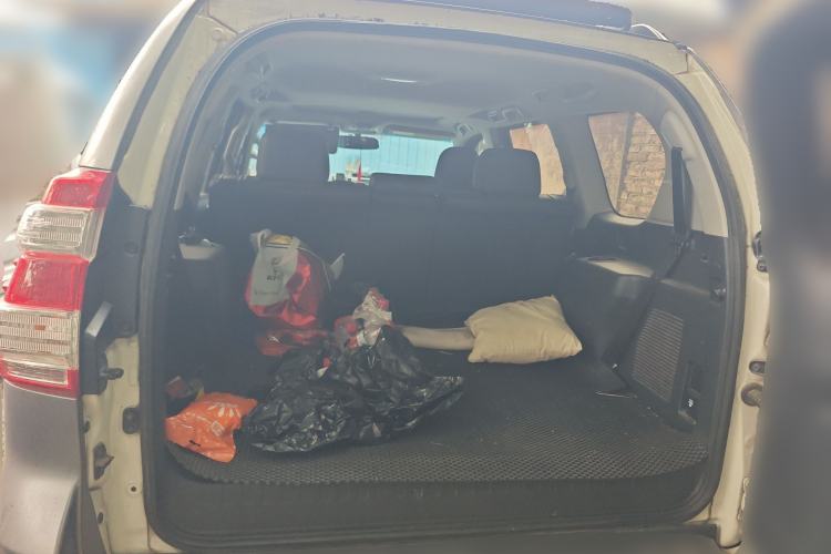 Used Toyota Prado 2016 2.7L Automatic Luxury Edition Trunk