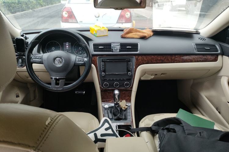 Used Volkswagen Passat 2013 1.8TSI DSG Prestige Edition Center Console