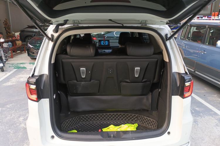 Used Honda Elysion 2022 2.0L eHEV Luxury First Edition
