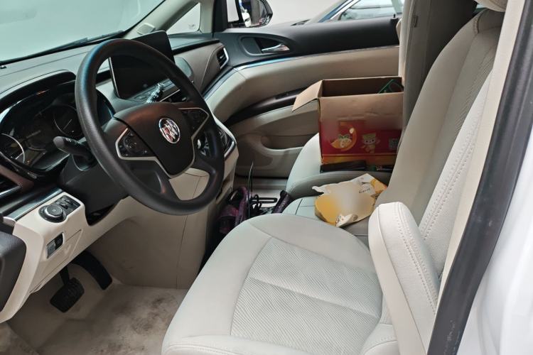 Used Buick GL8 2023 Land Executive Class Smart Enjoyment Model Left Front Seat