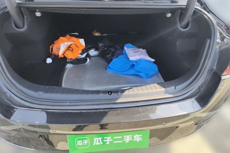 Used Hongqi H5 2022 Classic Model 1.8T Automatic Smart Connect Flagship Edition