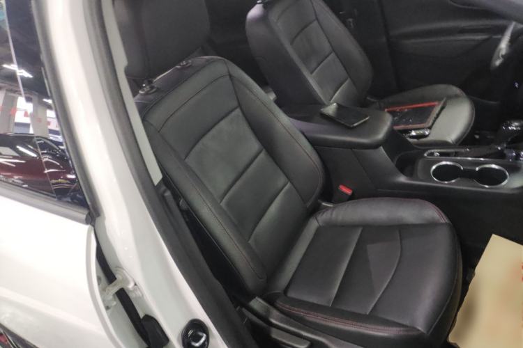 Used Chevrolet Equinox 2019 Redline 550T Automatic All-Wheel-Drive RS Model China VI Standard Right Front Seat