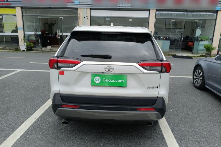 Used Toyota RAV4 2022 2.0L CVT Two-Wheel Drive Fashion Plus Edition