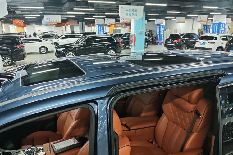 Used GAC Trumpchi Xiangwang M8 2025 Kunkun Series Ultra First-Class Cabin Roof