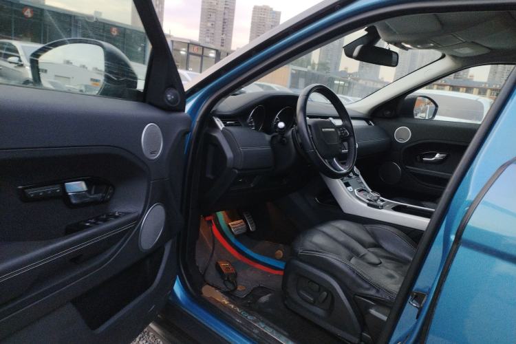 Used Land Rover Range Evoque 2014 2.0T 5-Door Ignite Edition Driver Seat