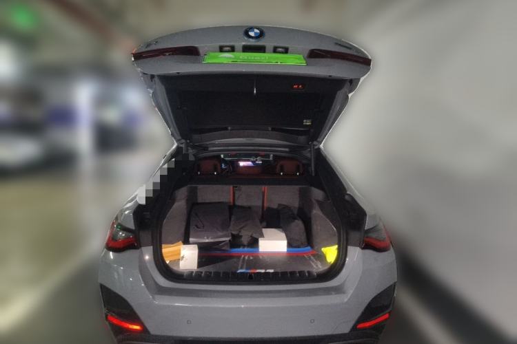 Used BMW i4 2022 eDrive40
